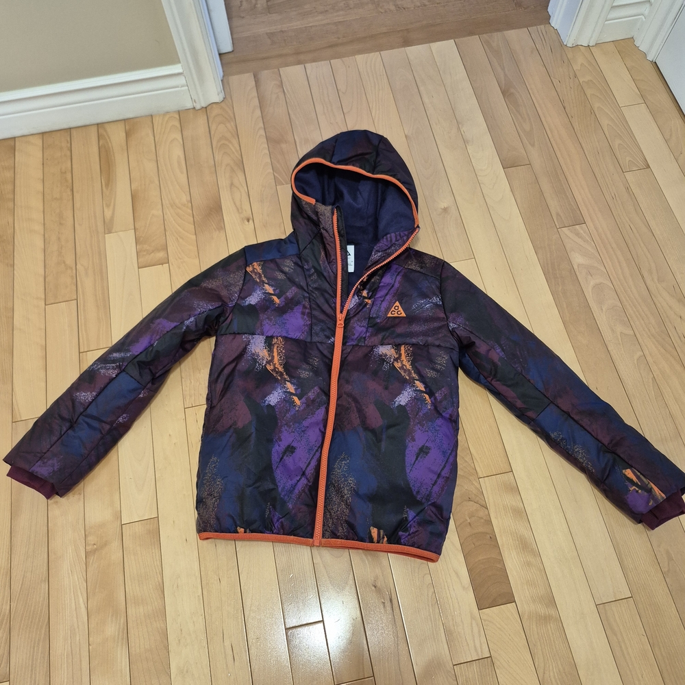 Nike ACG Primaloft Jacket in Purple and Orange